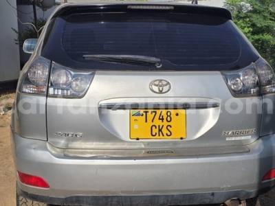 2005 Toyota Harrier