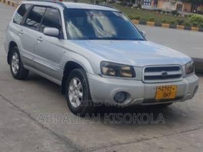 Subaru Forester 2004 Silver