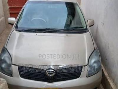 Toyota Corolla Spacio 2007 Gold