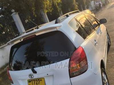 Toyota Corolla Spacio 2004 White