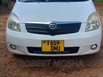 Toyota Corolla Spacio 2004 White