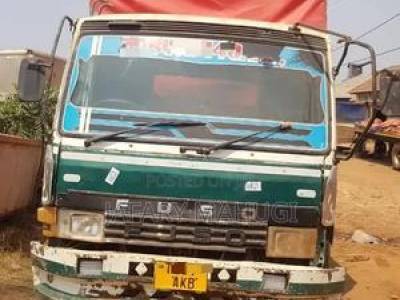 Mitsubishi Fuso 1995 White